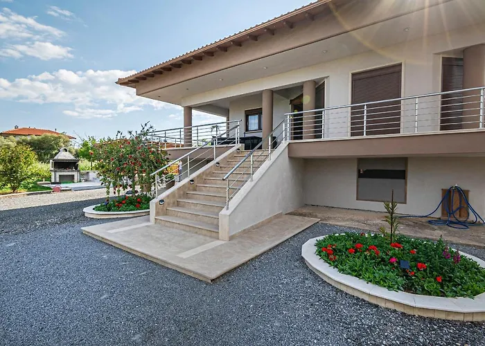 George By Rentalspro Services - Halkidiki *