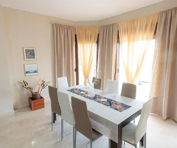 別荘 George By Rentalspro Services - Halkidiki ネア・ポティダイア