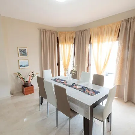 Semesterbostad George By Rentalspro Services - Halkidiki Nea Poteidaia